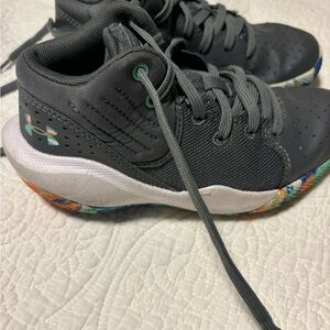 Under Armour 13 Kids' Gray Athletic Shoes